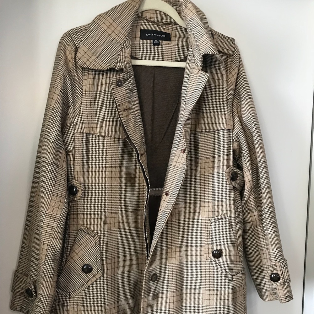 Jones New York trench
